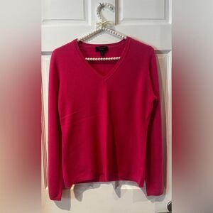 Charter Club Luxury 100% cashmere v-neck hot pink sweater Size M